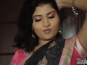 Kamla Bhabhi's Indian twat gets jammed respecting super-steamy cum in this molten MUMMY flick